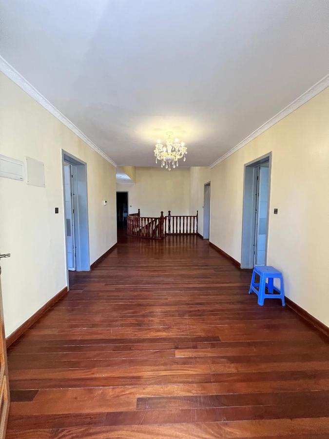 5 Bed House with Swimming Pool in Gigiri - 9