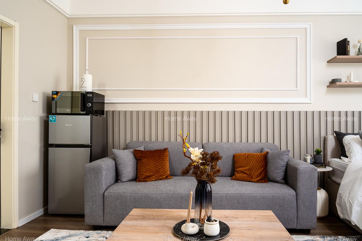 Furnished Studio Apartment with Swimming Pool at Jabavu Lane - 9