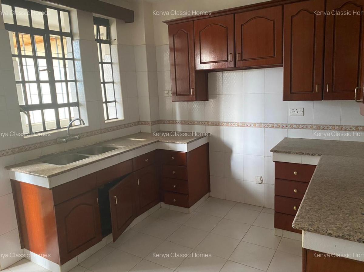 3 Bed Apartment with En Suite at Kilimani - 10