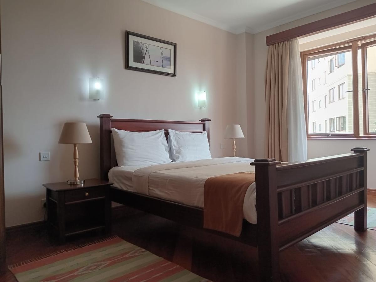 Serviced 2 Bed Apartment with En Suite in Kilimani - 9