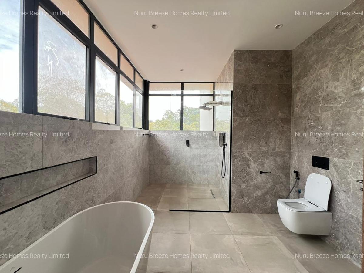 5 Bed House with En Suite in Nyari - 6