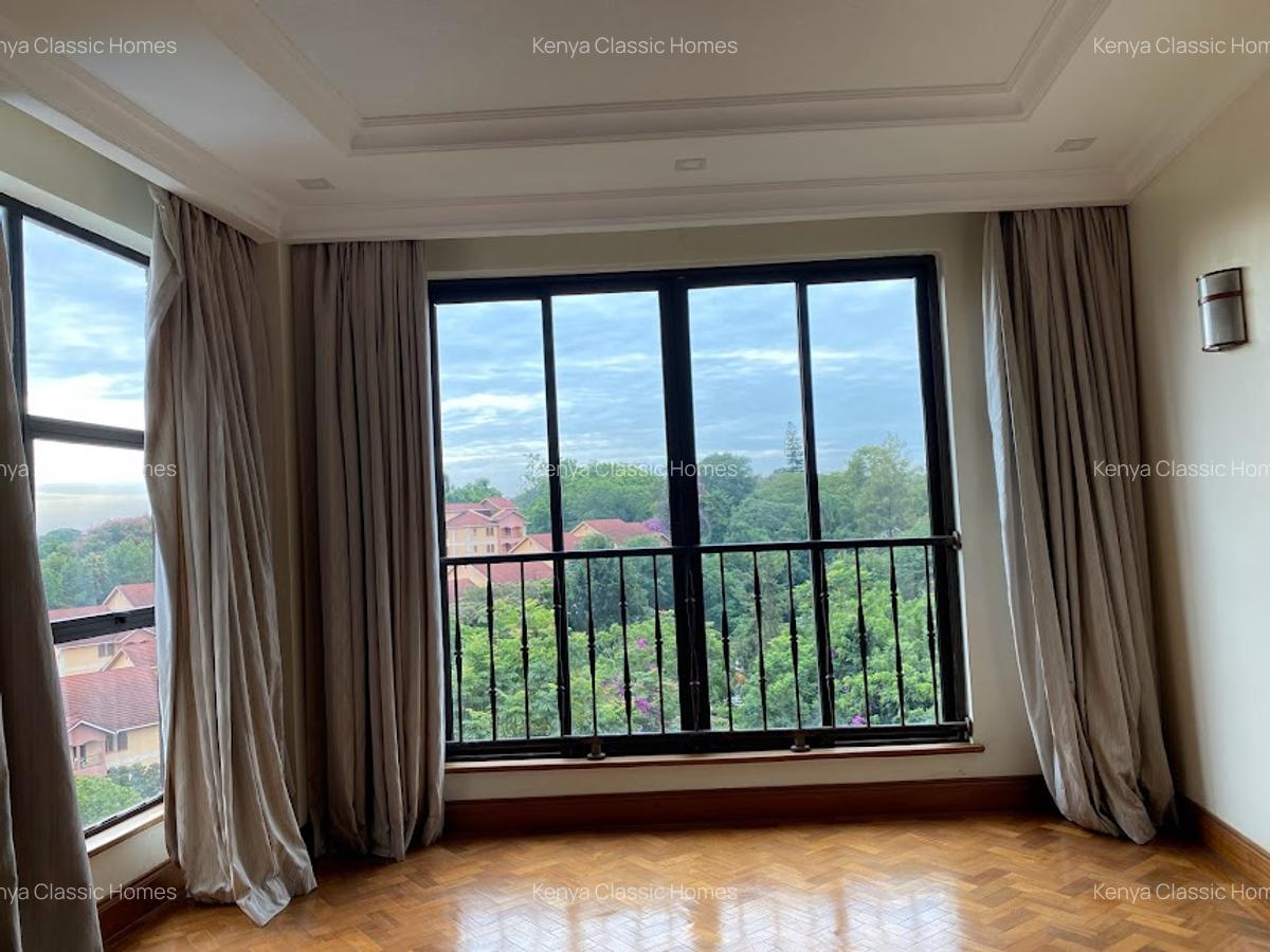 3 Bed Apartment with En Suite at Riverside - 7