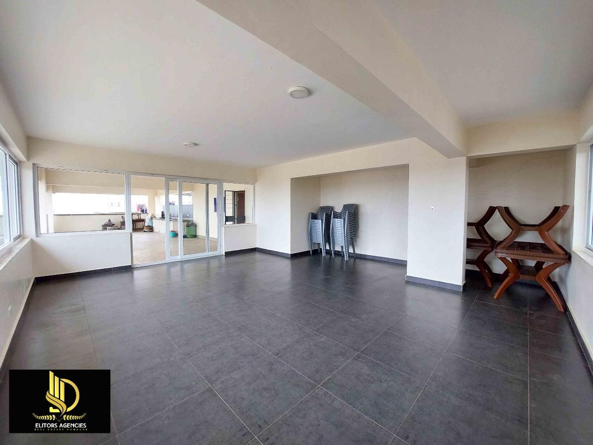 4 Bed Apartment with En Suite at Parklands Area - 16