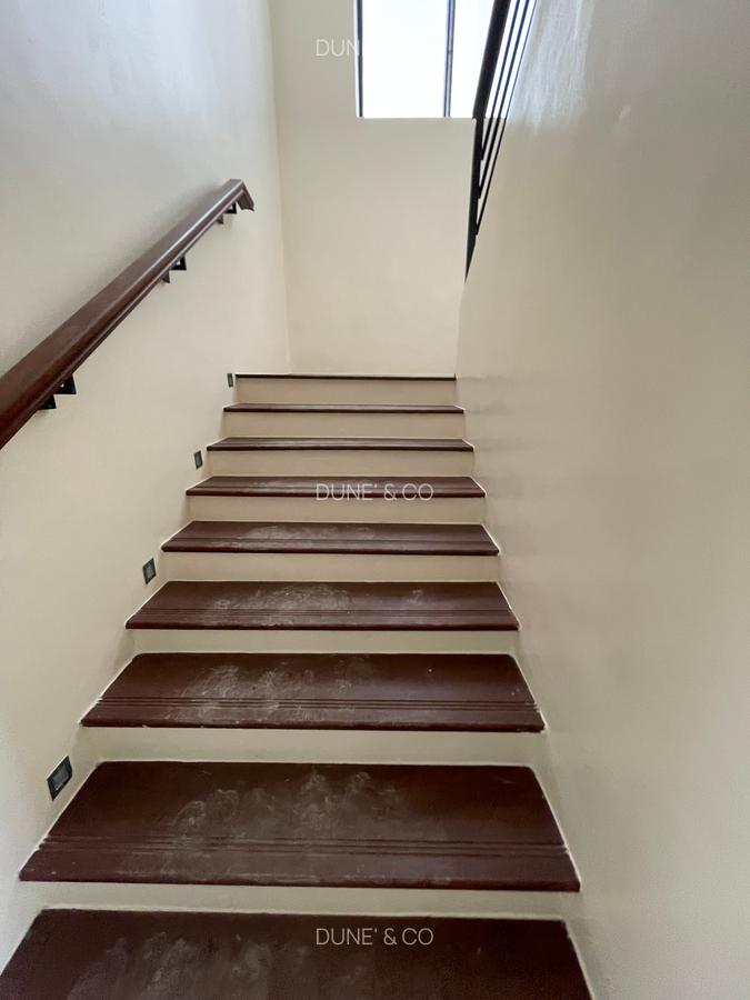 4 Bed Apartment with En Suite in Westlands Area - 9