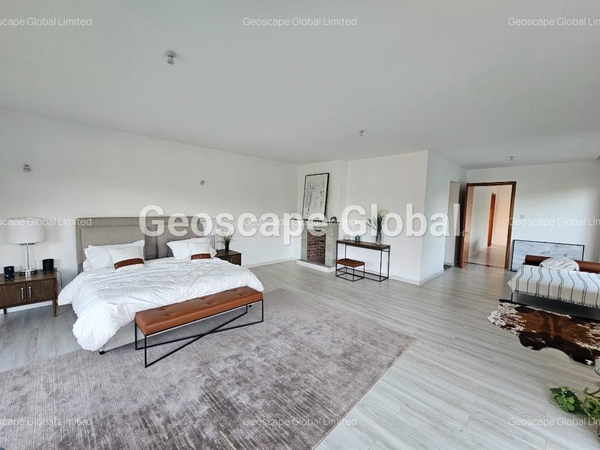 5 Bed House with En Suite in Karen - 2