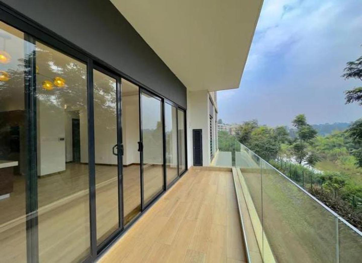 2 Bed Apartment with En Suite in Rosslyn - 4