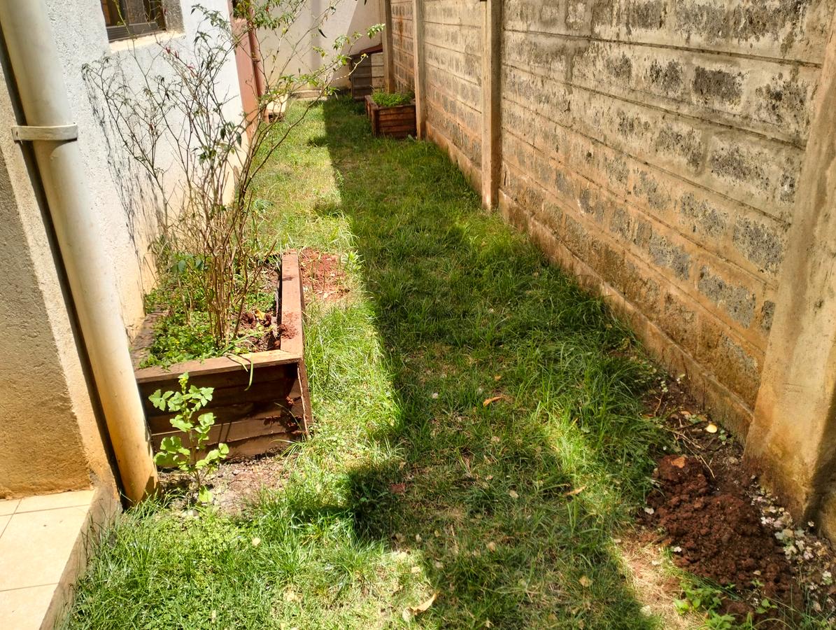 5 Bed Townhouse with En Suite in Lavington - 9