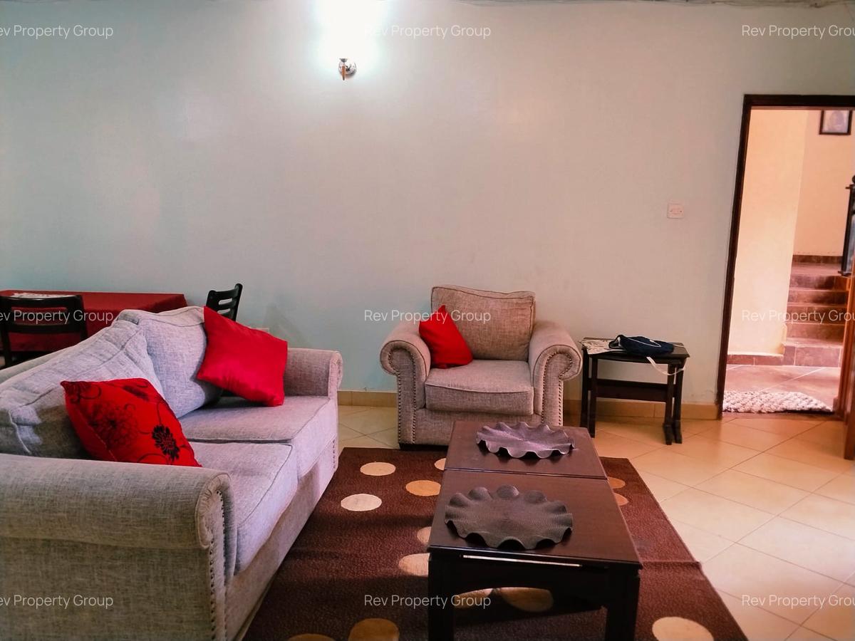 2 Bed House with En Suite in Rosslyn - 3