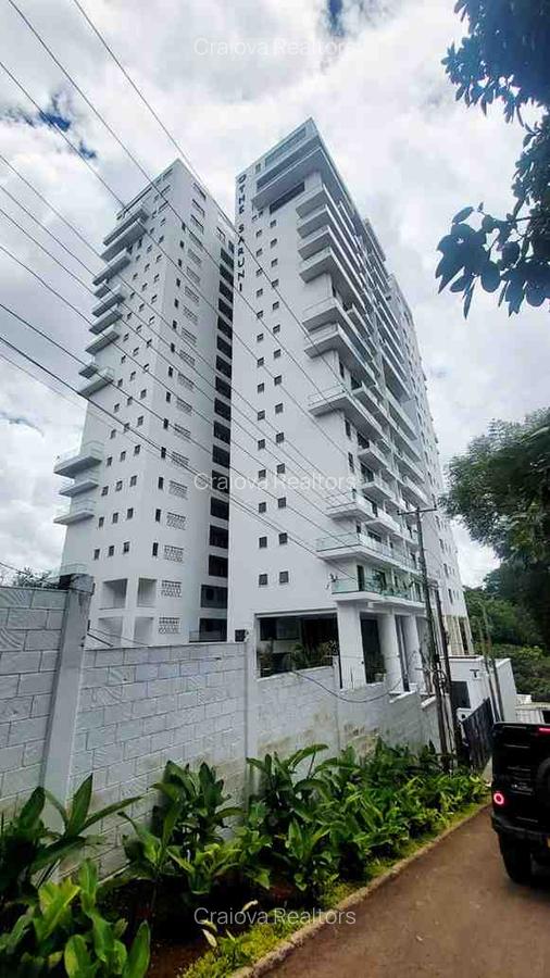 2 Bed Apartment with En Suite at Riverside Drive - 3