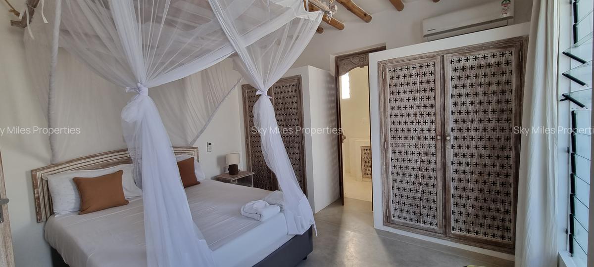 Serviced 2 Bed Apartment with En Suite at Kikambala - 18