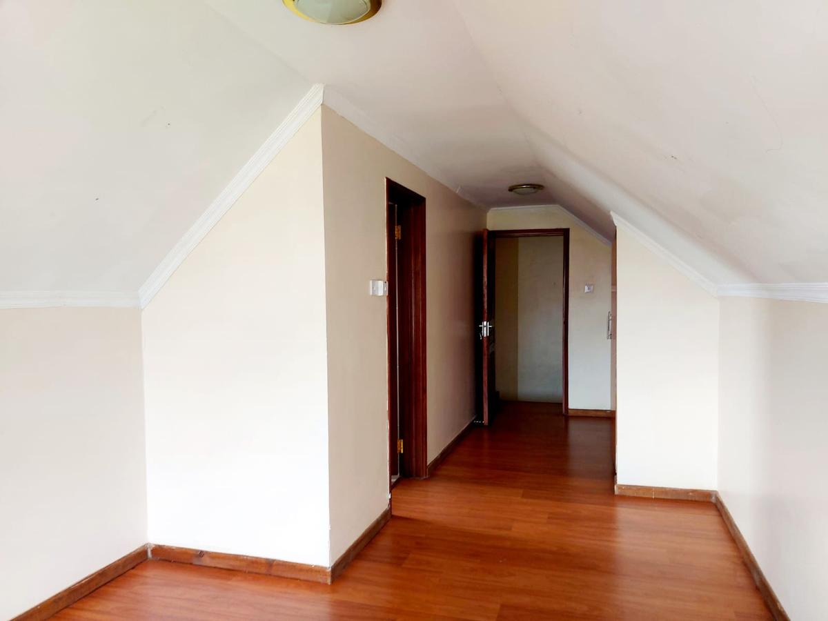 4 Bed Apartment with En Suite at Fourways Junction Estate - 12