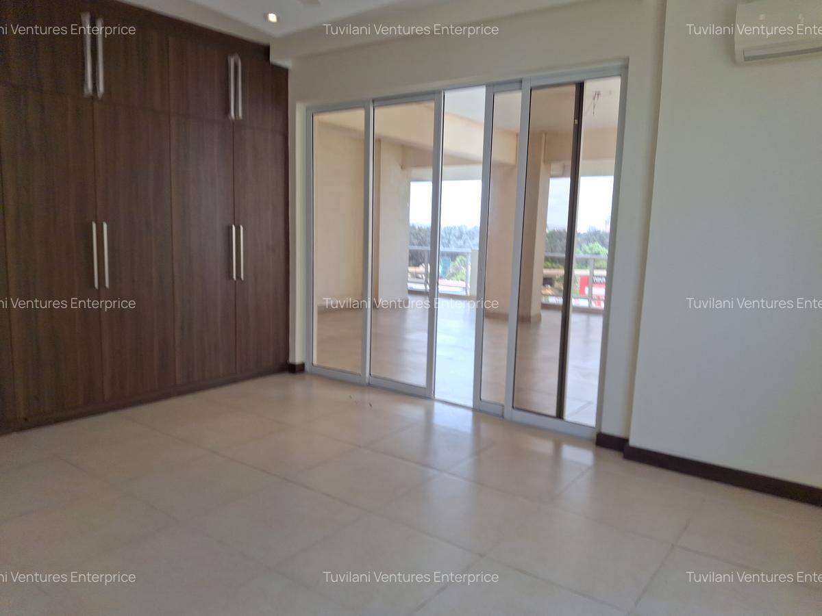 Serviced 3 Bed Apartment with En Suite at Nyali Mombasa - 4