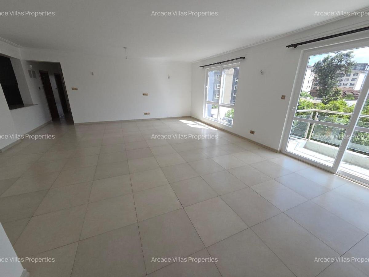 3 Bed Apartment with En Suite in Westlands Area - 15