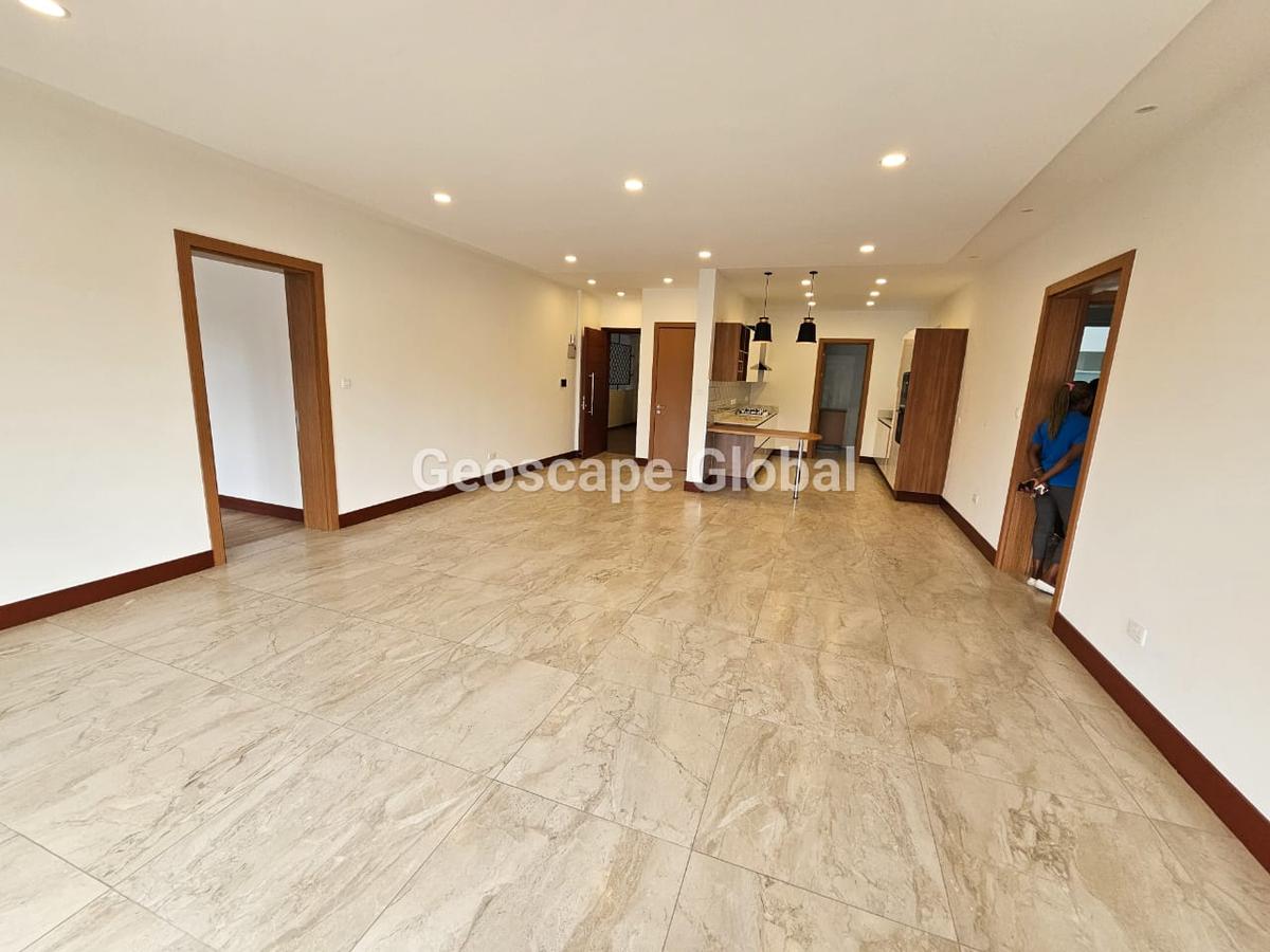 3 Bed Apartment with En Suite at Nairobi - 14