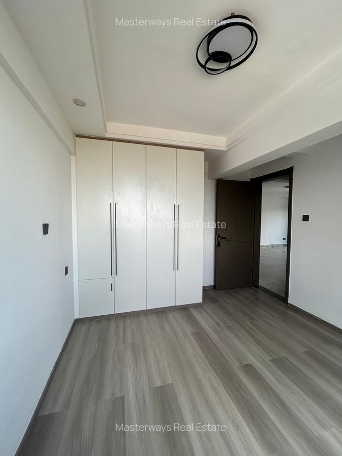 2 Bed Apartment with En Suite in Lavington - 7