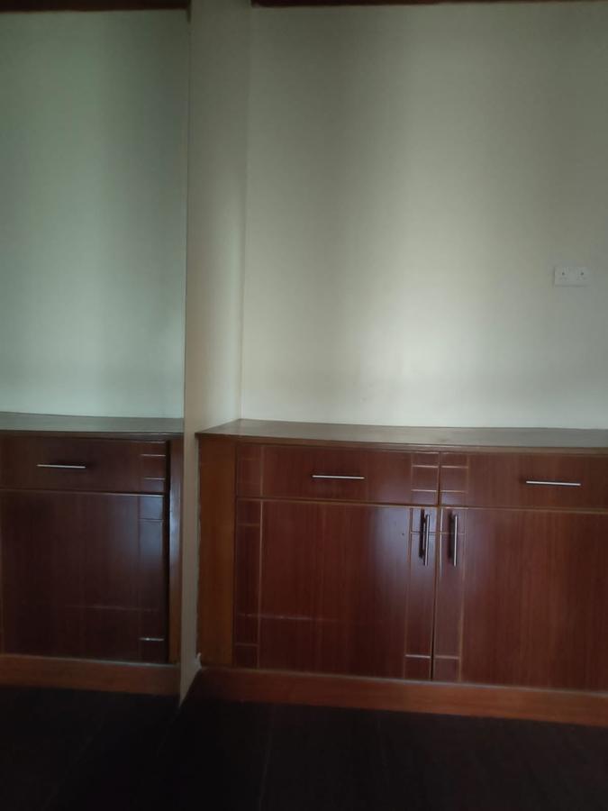 4 Bed House with En Suite at Muteero - 11