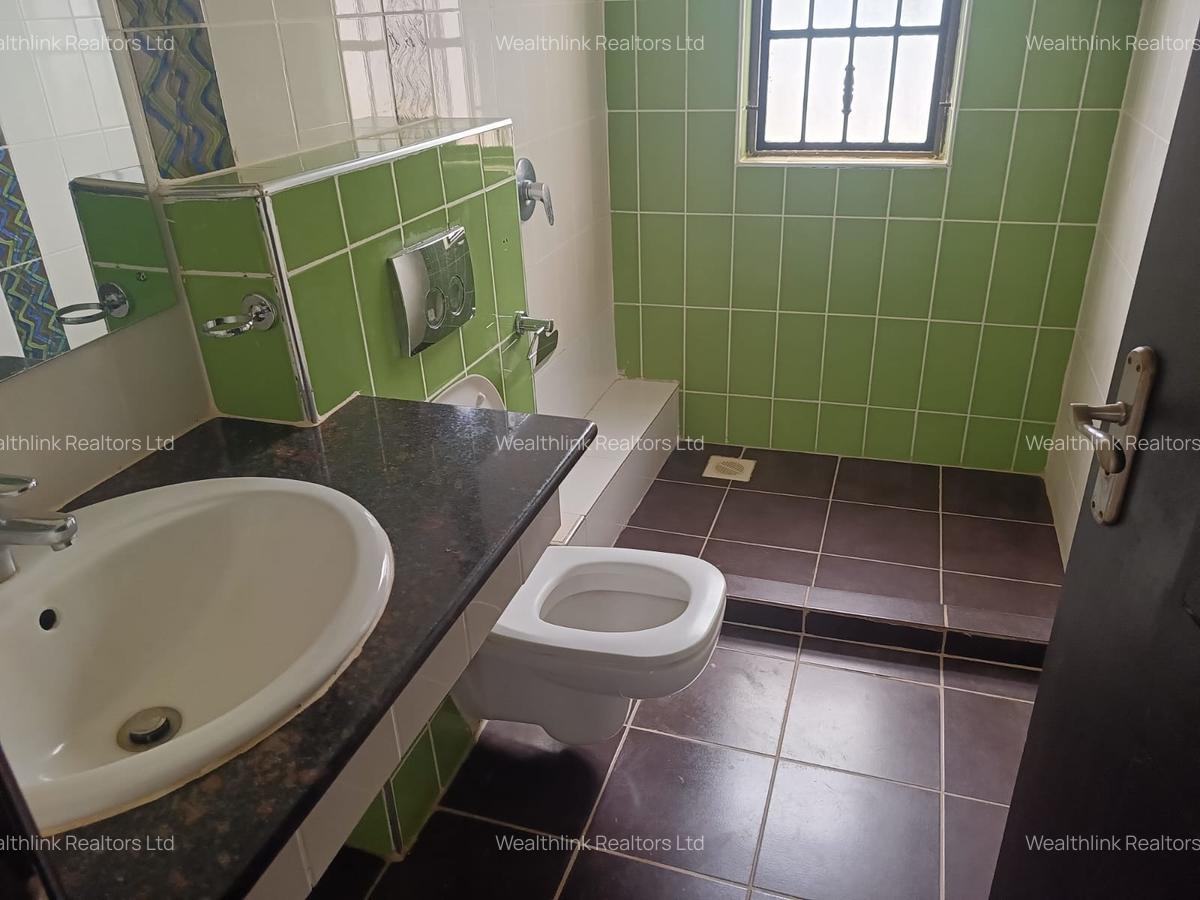 5 Bed House with En Suite at Runda - 13