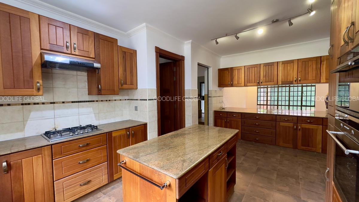 4 Bed Villa with En Suite at Peponi Road - 11