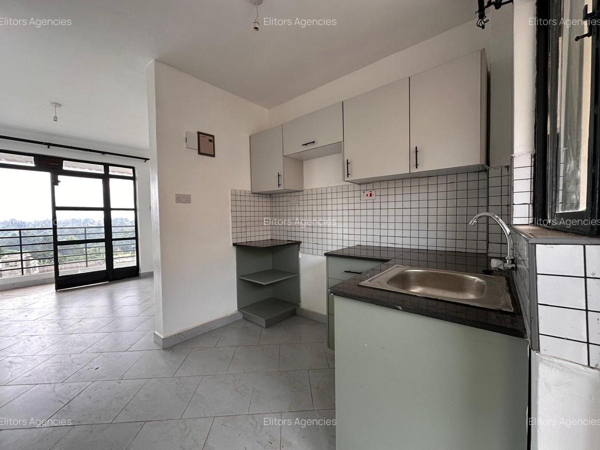 Studio Apartment with En Suite at Kirawa Road - 3