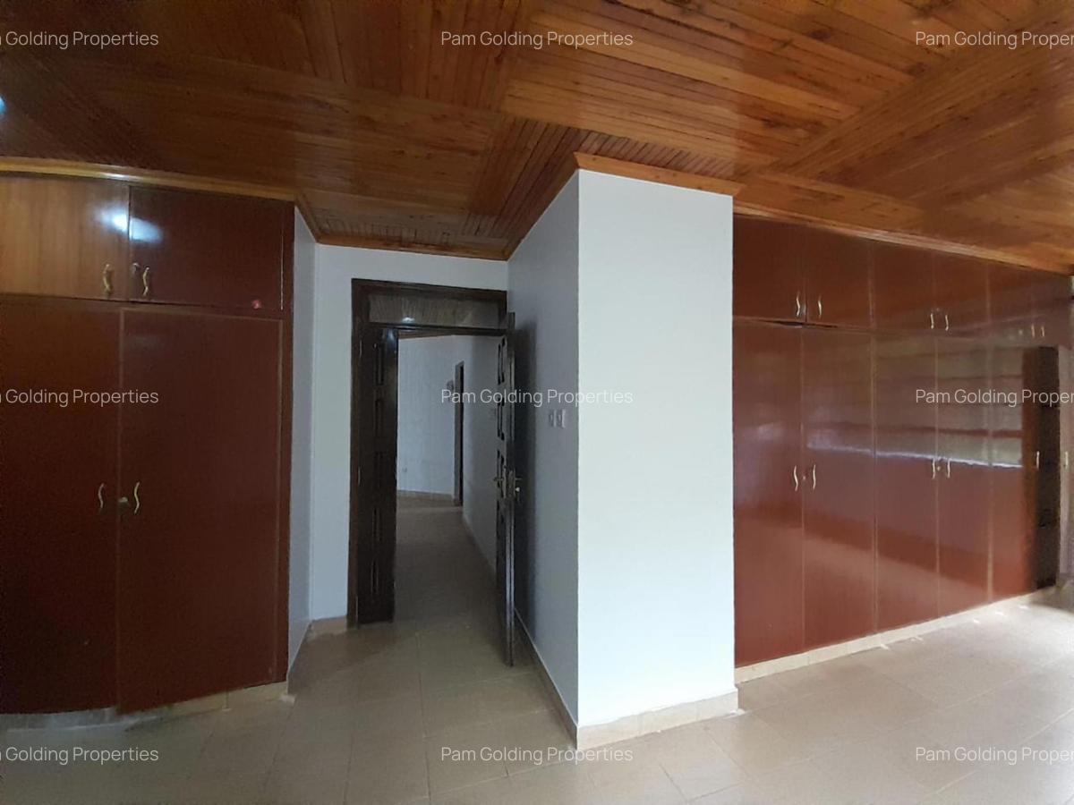 4 Bed House with En Suite in Karen - 10