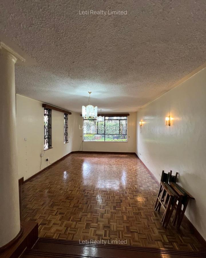 4 Bed Townhouse with En Suite in Lavington - 2