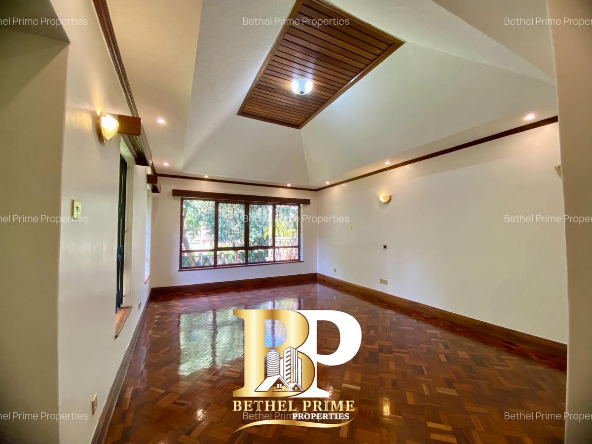 6 Bed Townhouse with En Suite in Runda - 10