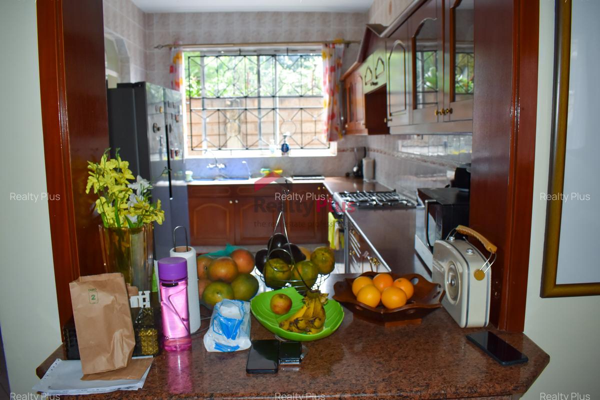 4 Bed Apartment with En Suite in Riverside - 4