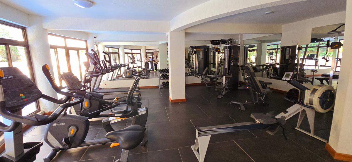 2 Bed Apartment with En Suite at Westlands Road - 4