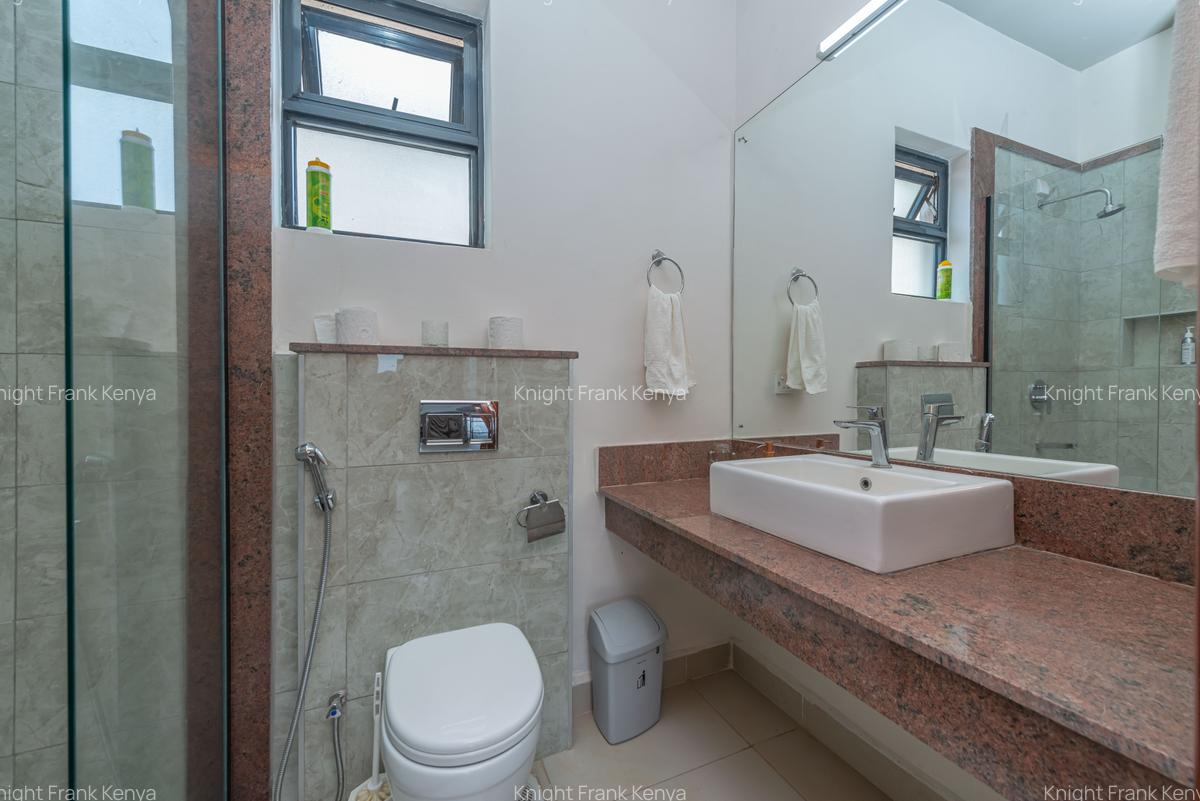 Furnished 2 Bed Apartment with En Suite at Lantana Road - 4