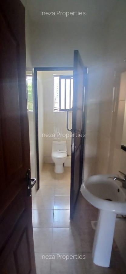 4 Bed Apartment with En Suite in Kileleshwa - 4