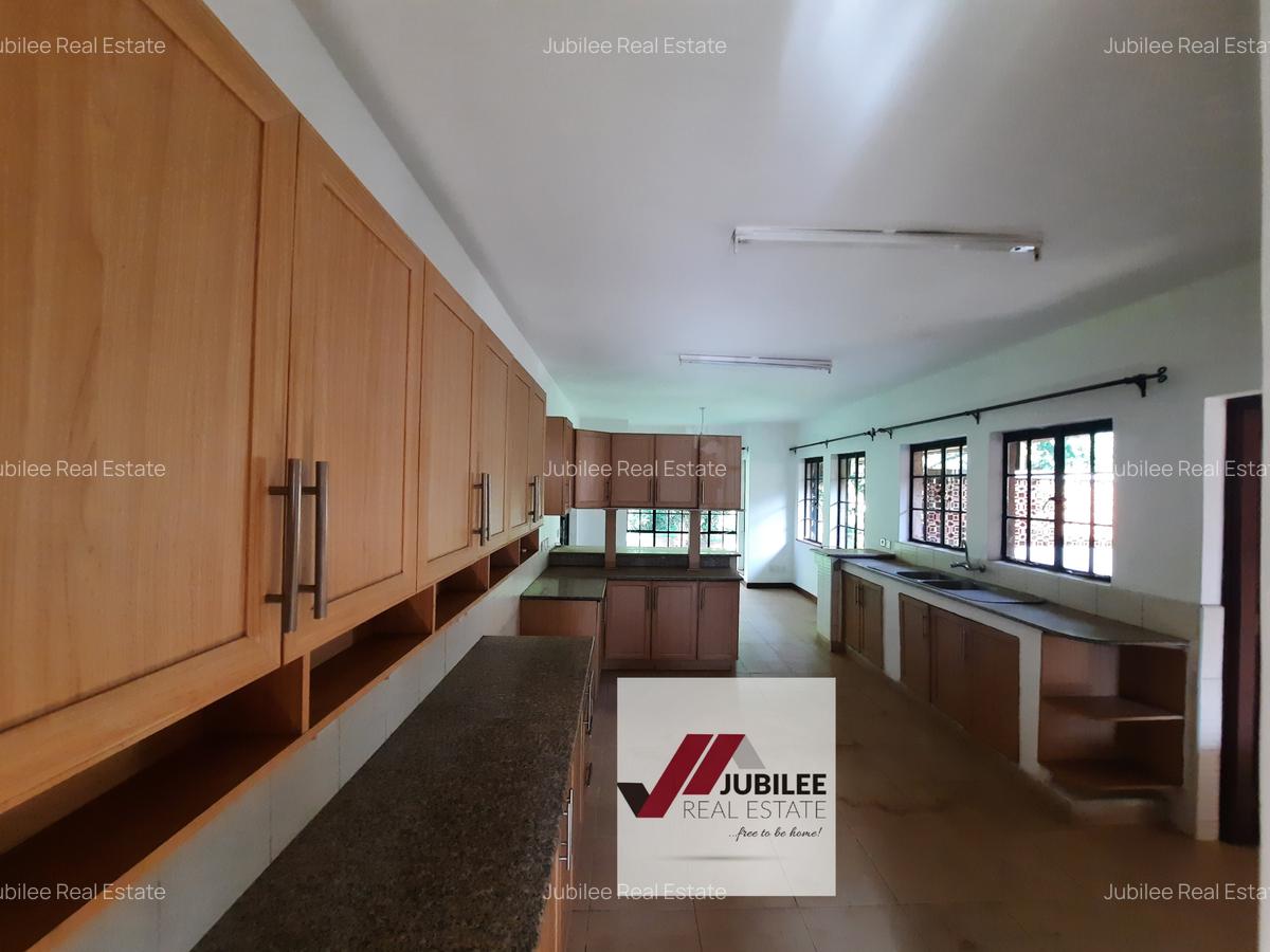 6 Bed Townhouse with En Suite in Lower Kabete - 12