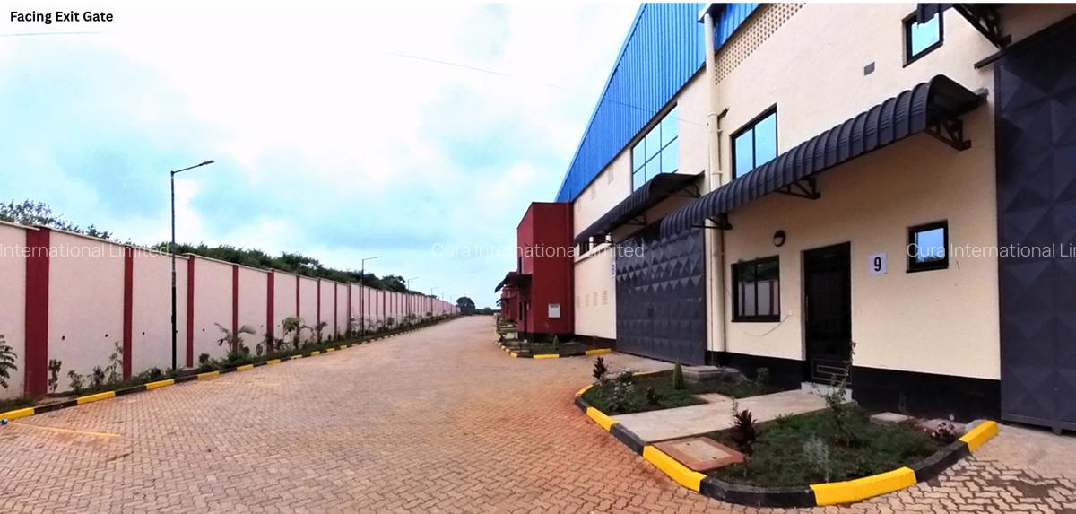 Warehouse in Tatu City - 4