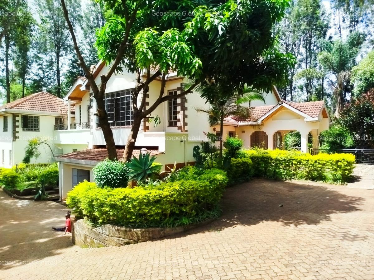 5 Bed House with En Suite in Runda - 13