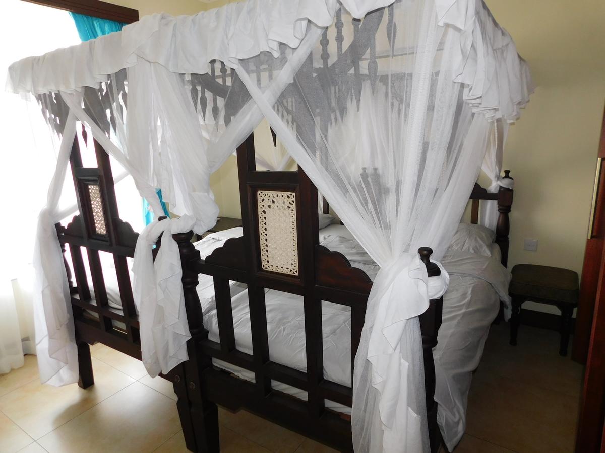 Furnished 2 Bed Apartment with En Suite in Nyali Area - 10