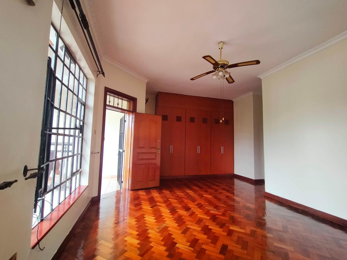 4 Bed Villa with En Suite in Karura - 12