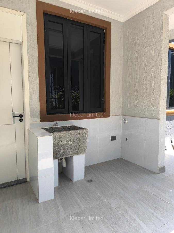 3 Bed House with En Suite in Kitengela - 16