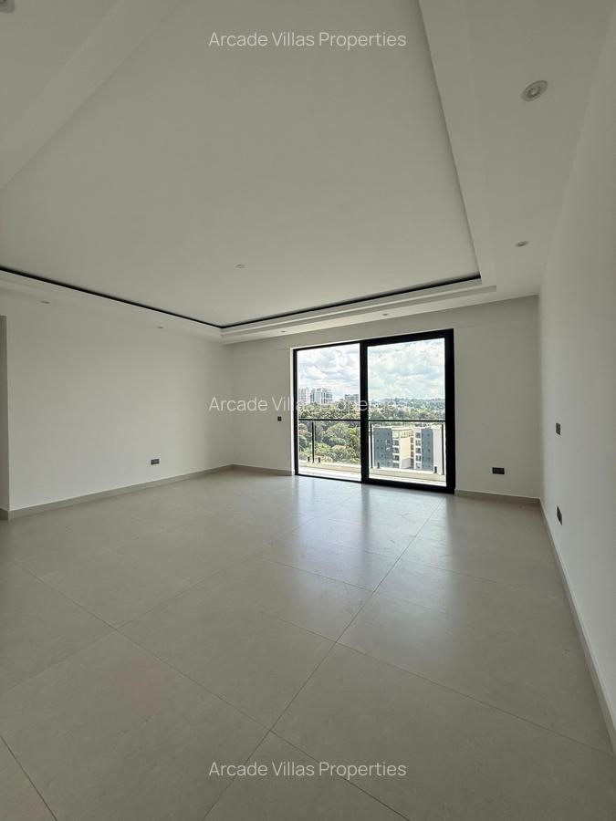 2 Bed Apartment with En Suite in Brookside - 4