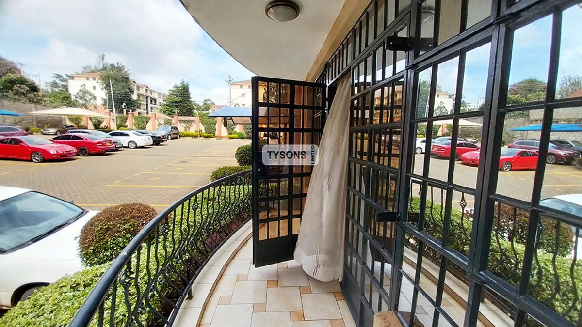 3 Bed Apartment with En Suite in Lavington - 5