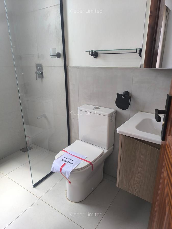 4 Bed Villa with En Suite at Eastern Bypass - 11