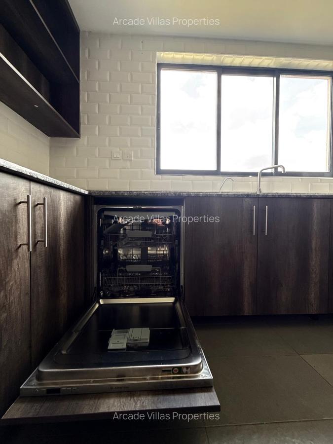 4 Bed Apartment with En Suite in Lavington - 7