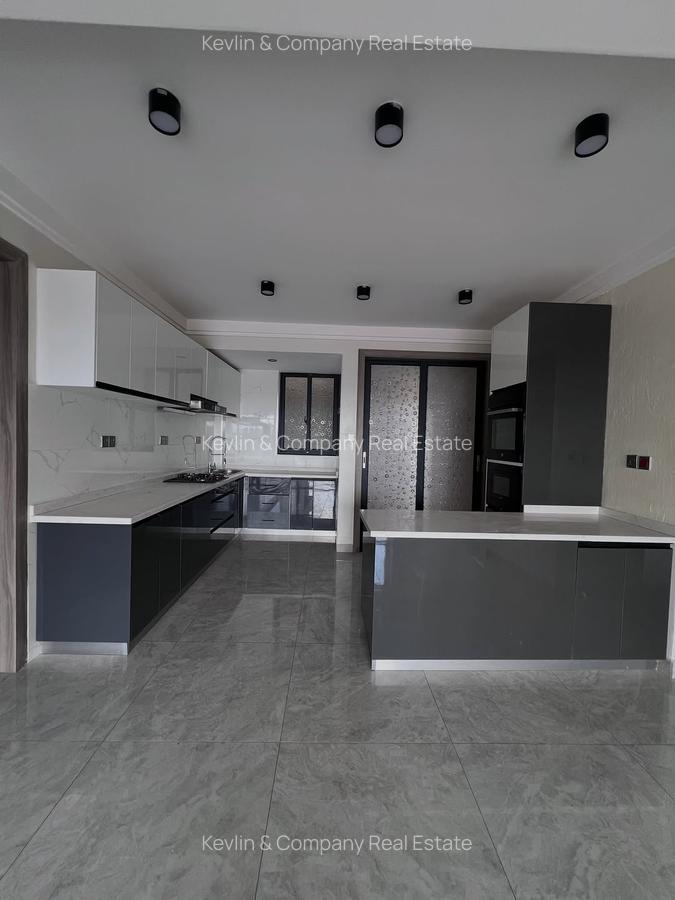 2 Bed Apartment with En Suite in Kilimani - 3