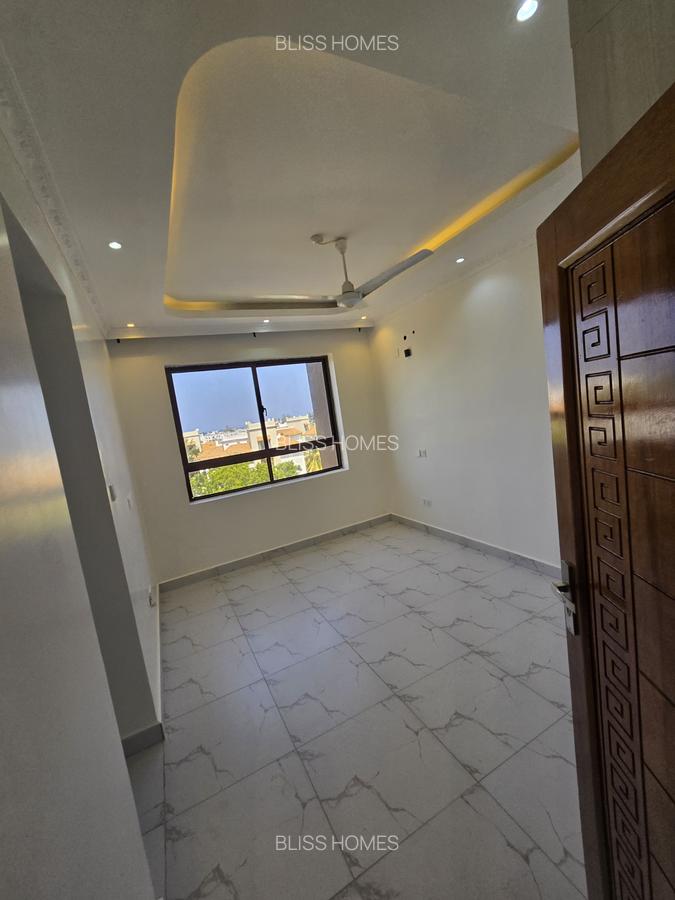 4 Bed Apartment with En Suite at Nyali Road - 18