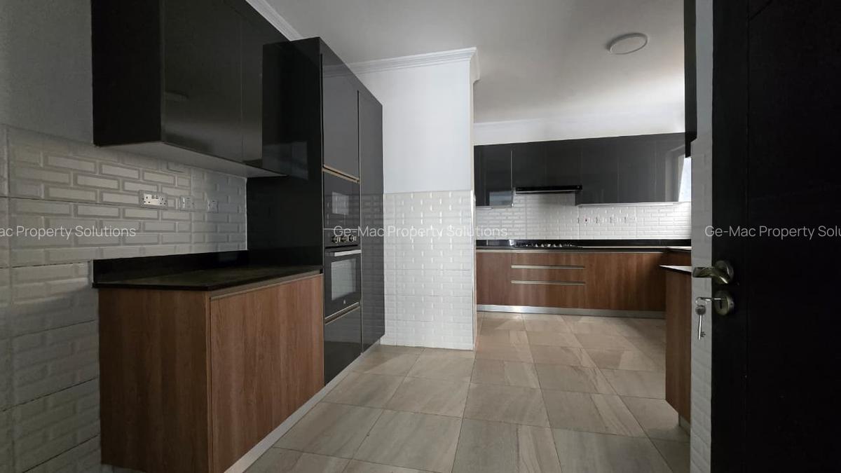 3 Bed Apartment with En Suite in Kileleshwa - 17