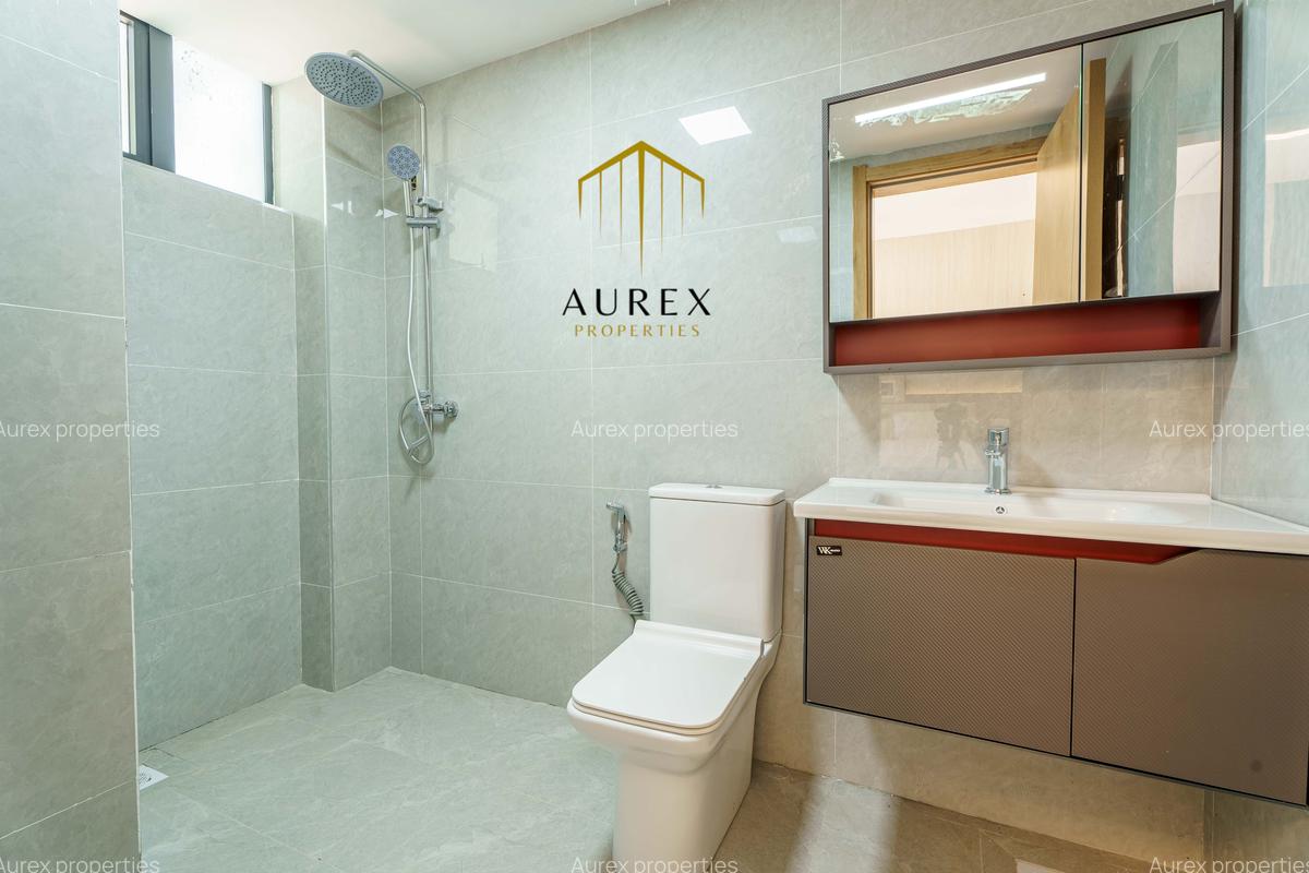 2 Bed Apartment with En Suite in Lavington - 7