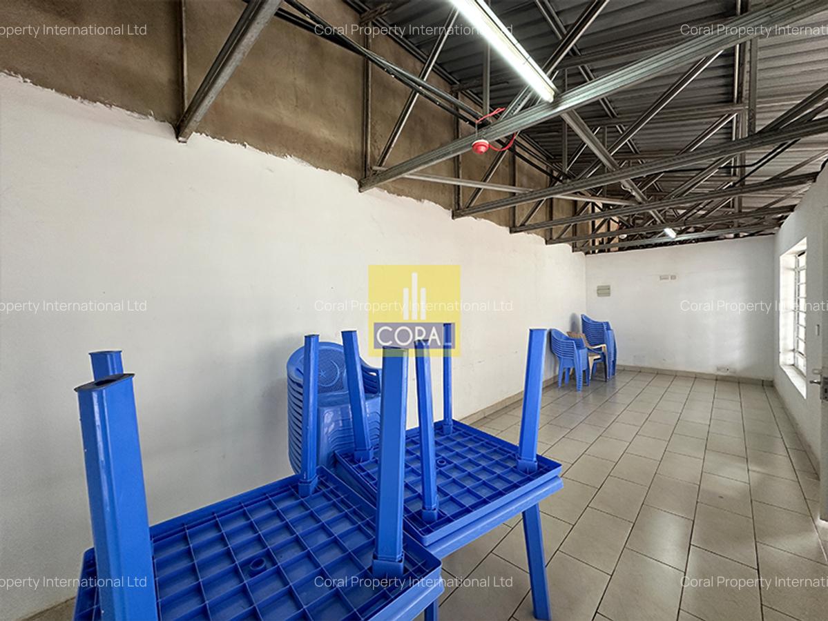 3 Bed Apartment in Parklands - 10