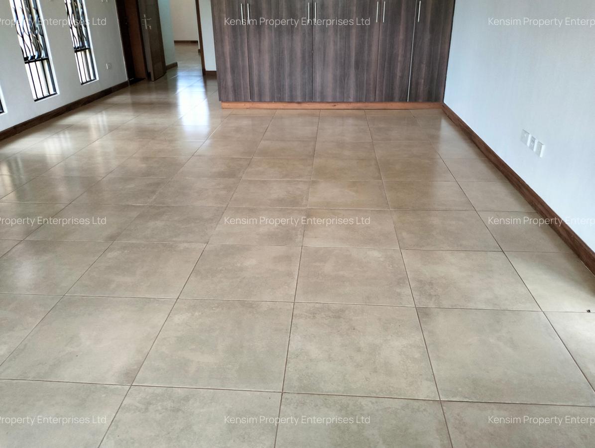 4 Bed Townhouse with En Suite in Runda - 18