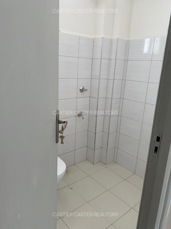 2 Bed Apartment with En Suite in Garden Estate - 2