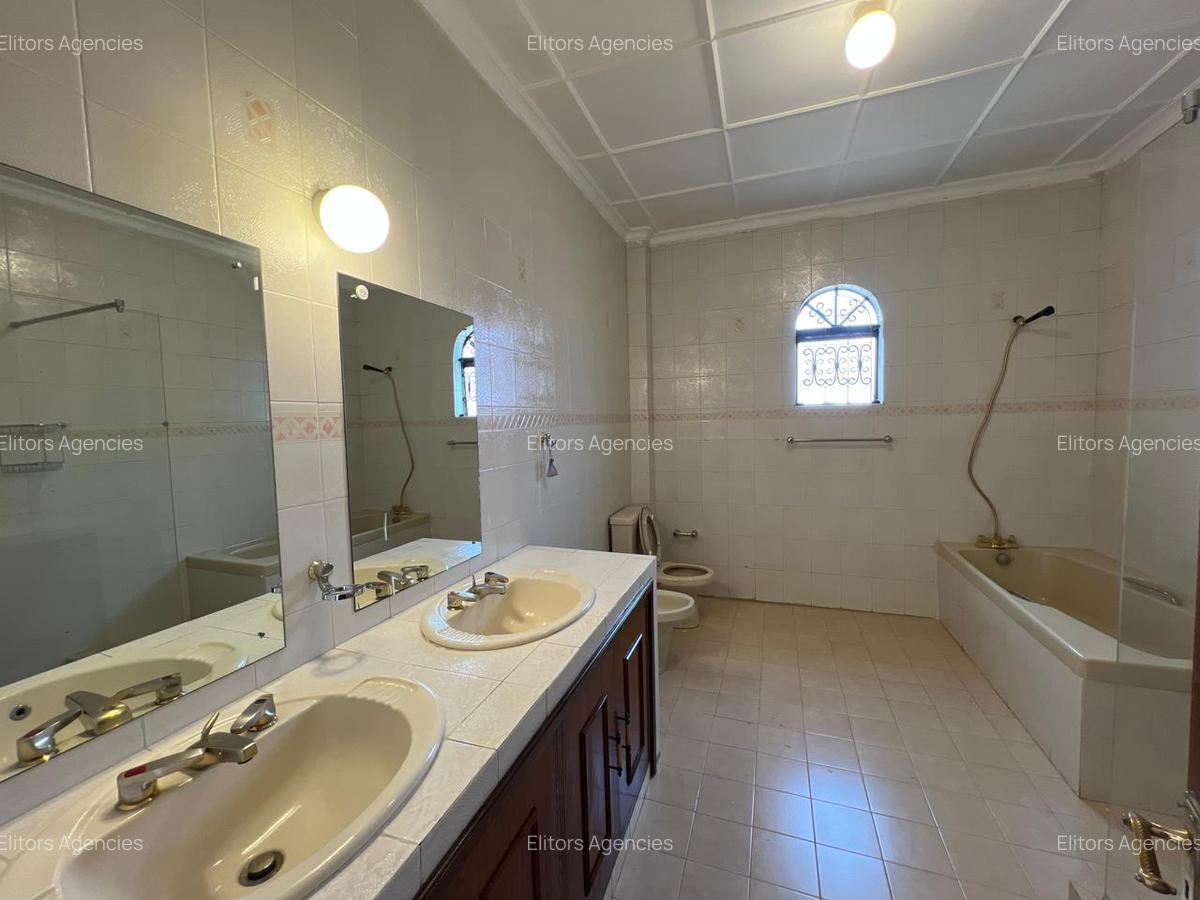 5 Bed Apartment with En Suite at Redhill Road - 10