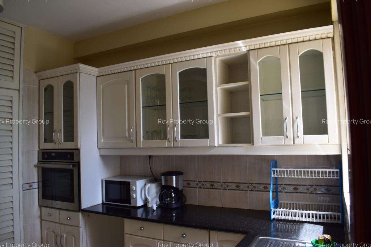 Furnished 2 Bed Apartment with En Suite in Parklands - 8