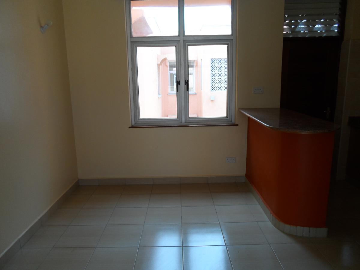 2 Bed Apartment with En Suite in Mtwapa - 10